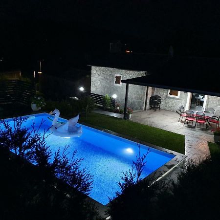 Villa Kos Lupoglav  Exterior foto