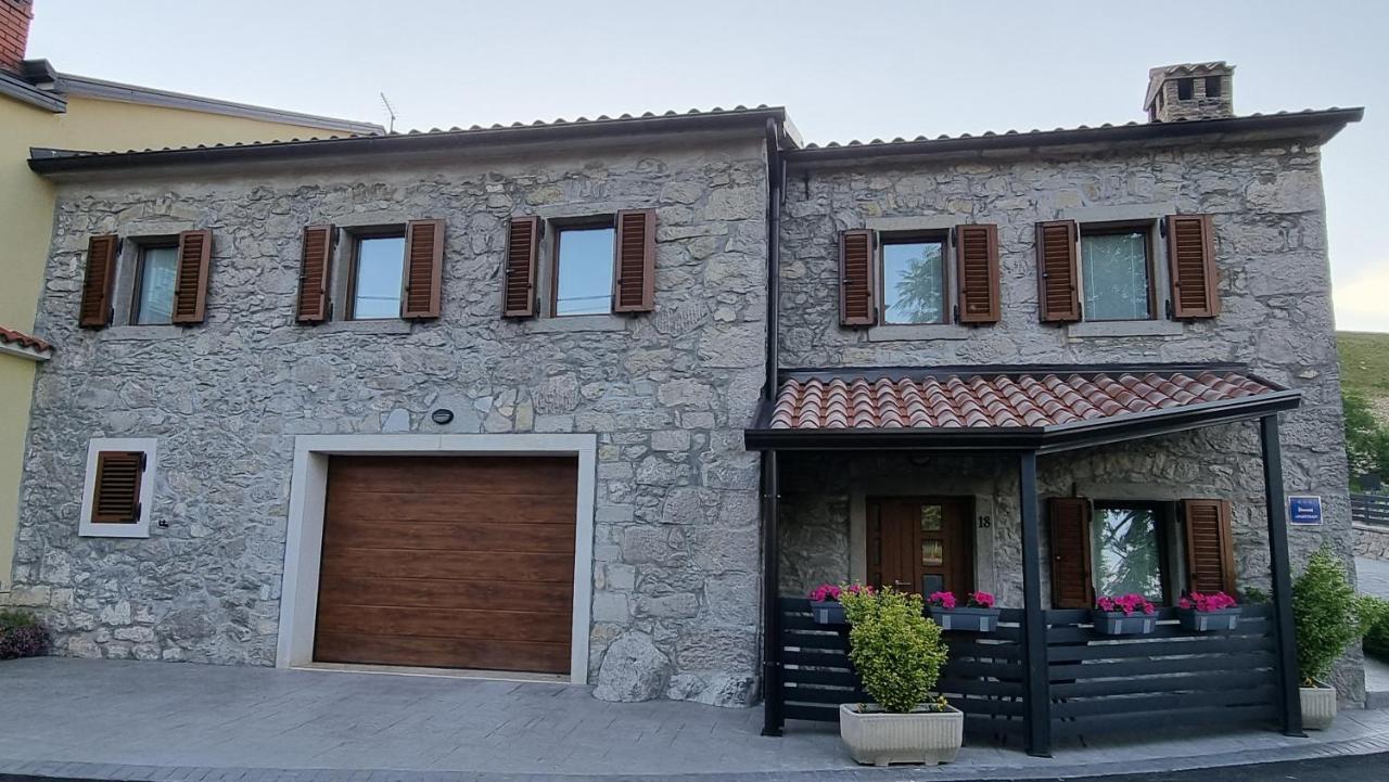 Villa Kos Lupoglav  Exterior foto