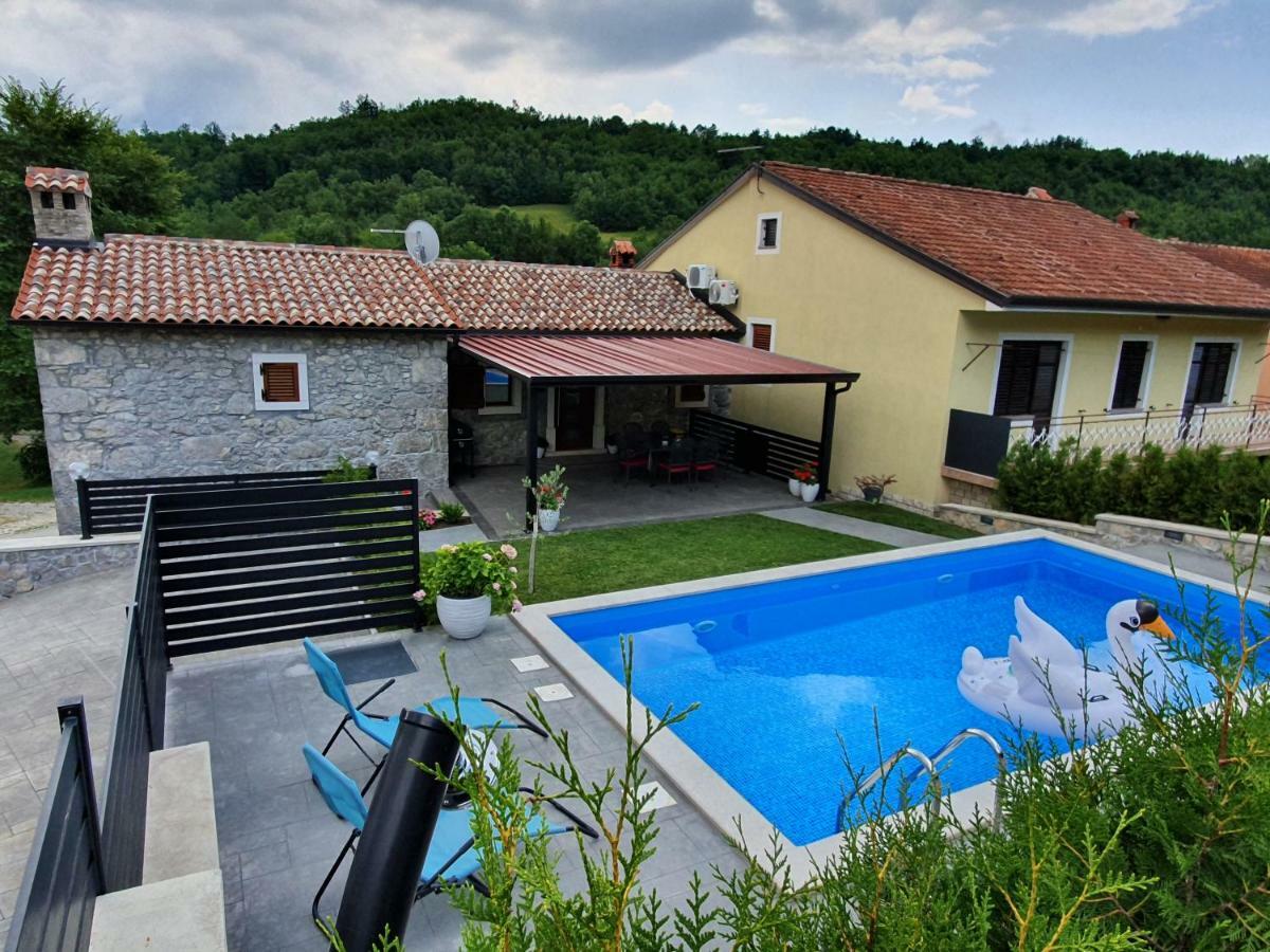 Villa Kos Lupoglav  Exterior foto